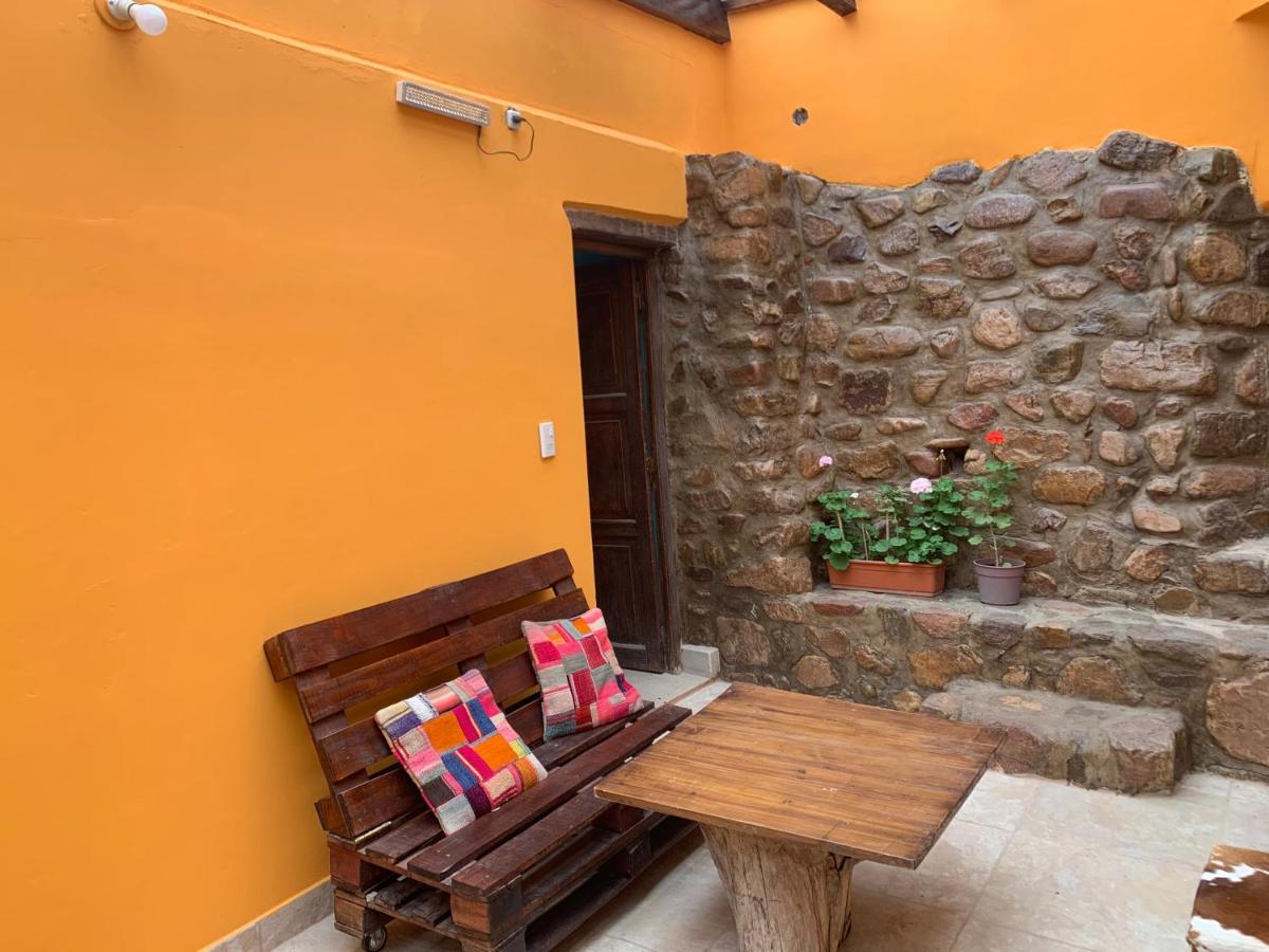 Hostal Casa De Piedra Humahuaca Exterior photo